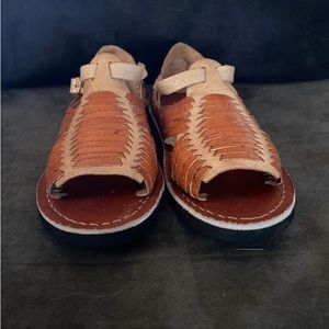 NWOT. Artisanal kids huarache